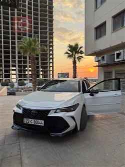 تويوتا أفالون